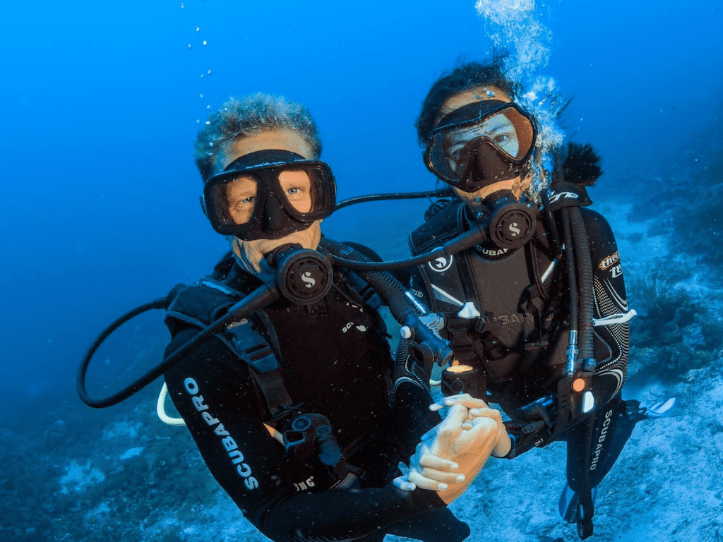 Chris and Jade scuba diving